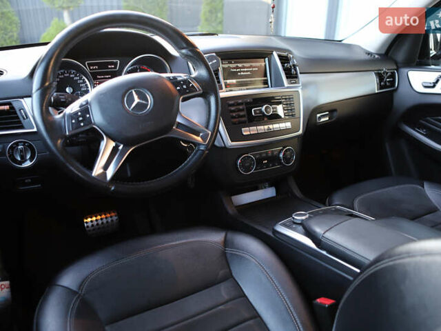 Черный Мерседес М-Класс, объемом двигателя 2.14 л и пробегом 220 тыс. км за 22600 $, фото 70 на Automoto.ua