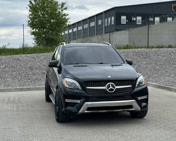 Черный Мерседес М-Класс, объемом двигателя 3.5 л и пробегом 114 тыс. км за 19700 $, фото 7 на Automoto.ua