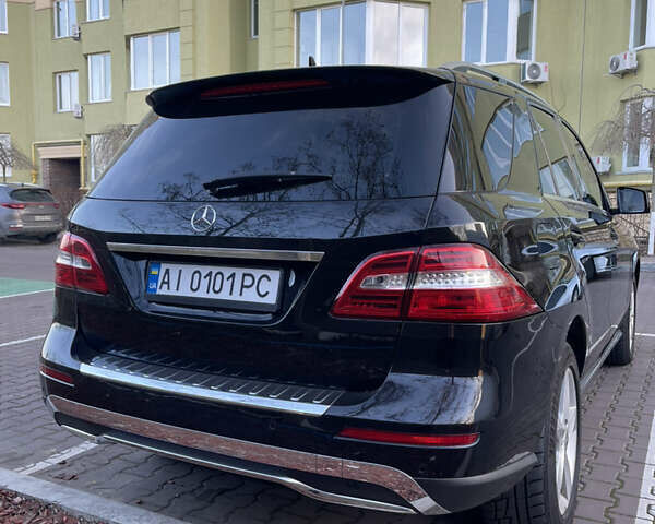 Чорний Мерседес М-Клас, об'ємом двигуна 2.14 л та пробігом 180 тис. км за 22000 $, фото 1 на Automoto.ua