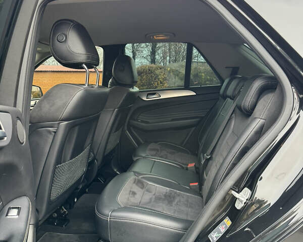 Чорний Мерседес М-Клас, об'ємом двигуна 2.14 л та пробігом 243 тис. км за 24999 $, фото 47 на Automoto.ua