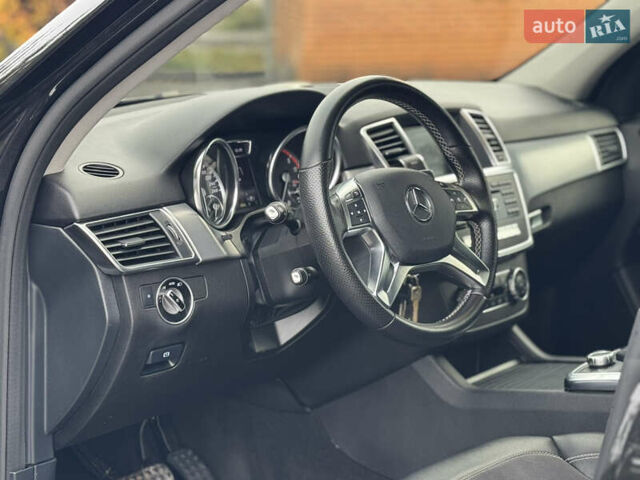 Чорний Мерседес М-Клас, об'ємом двигуна 2.14 л та пробігом 243 тис. км за 24999 $, фото 45 на Automoto.ua