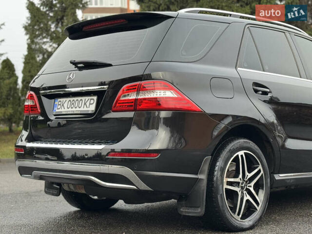 Чорний Мерседес М-Клас, об'ємом двигуна 2.14 л та пробігом 243 тис. км за 24999 $, фото 23 на Automoto.ua