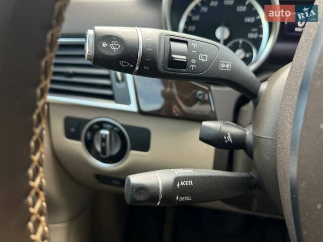 Черный Мерседес М-Класс, объемом двигателя 2.99 л и пробегом 280 тыс. км за 21990 $, фото 13 на Automoto.ua