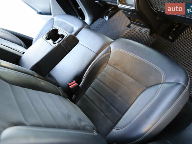 Черный Мерседес М-Класс, объемом двигателя 2.14 л и пробегом 220 тыс. км за 22600 $, фото 64 на Automoto.ua