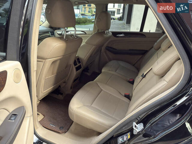 Черный Мерседес М-Класс, объемом двигателя 2.99 л и пробегом 130 тыс. км за 24900 $, фото 23 на Automoto.ua