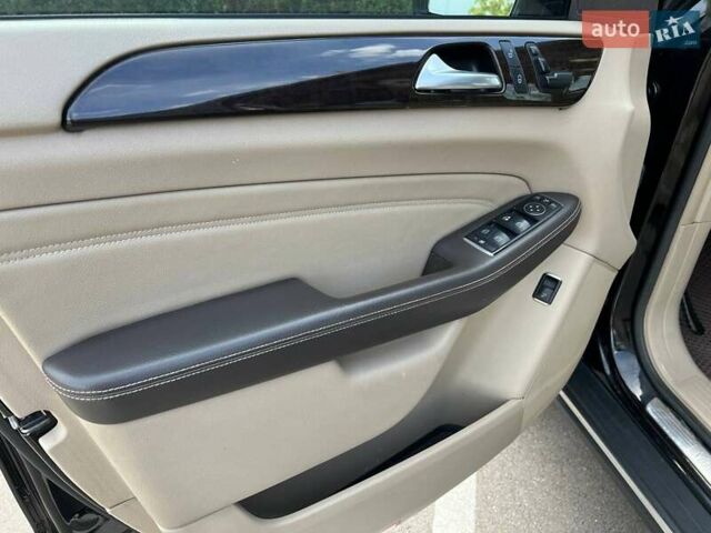 Черный Мерседес М-Класс, объемом двигателя 2.99 л и пробегом 280 тыс. км за 21990 $, фото 11 на Automoto.ua