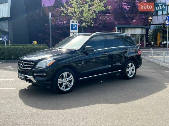 Черный Мерседес М-Класс, объемом двигателя 2.99 л и пробегом 280 тыс. км за 21990 $, фото 3 на Automoto.ua