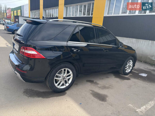 Мерседес М-Класс 2014 в Чернигове на Automoto.ua Черный Мерседес М-Класс, объемом двигателя 2.99 л и пробегом 271 тыс. км за 25500 $, фото 2 на Automoto.ua