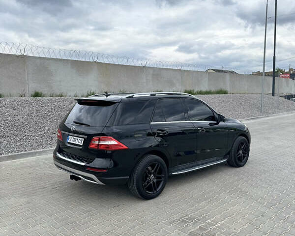 Черный Мерседес М-Класс, объемом двигателя 3.5 л и пробегом 114 тыс. км за 19700 $, фото 5 на Automoto.ua