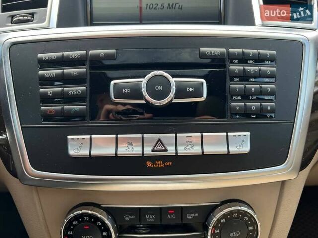 Черный Мерседес М-Класс, объемом двигателя 2.99 л и пробегом 280 тыс. км за 21990 $, фото 19 на Automoto.ua