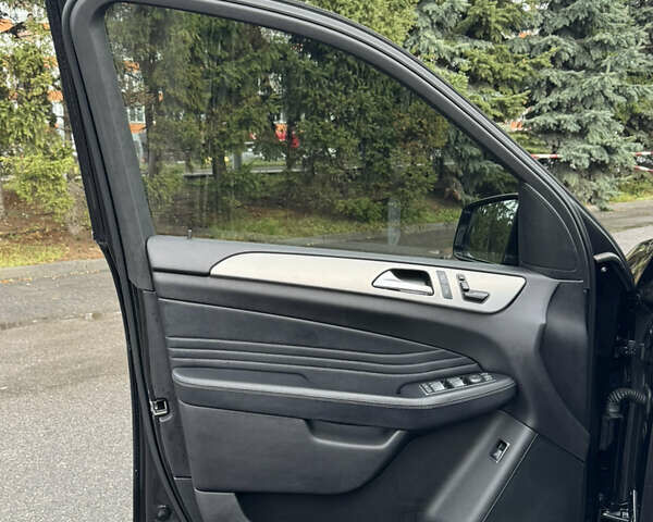 Чорний Мерседес М-Клас, об'ємом двигуна 2.14 л та пробігом 243 тис. км за 24999 $, фото 42 на Automoto.ua