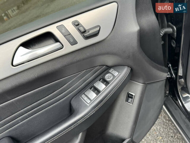 Чорний Мерседес М-Клас, об'ємом двигуна 2.14 л та пробігом 243 тис. км за 24999 $, фото 43 на Automoto.ua