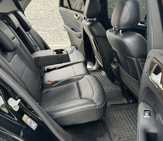 Черный Мерседес М-Класс, объемом двигателя 3.5 л и пробегом 114 тыс. км за 19700 $, фото 10 на Automoto.ua