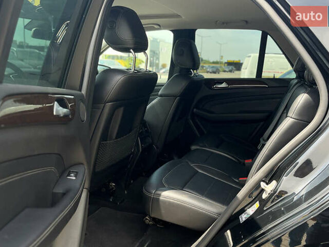 Чорний Мерседес М-Клас, об'ємом двигуна 2.99 л та пробігом 169 тис. км за 25900 $, фото 29 на Automoto.ua