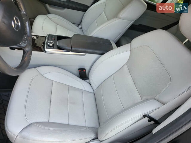 Мерседес М-Класс 2015 в Ужгороде на Automoto.ua Черный Мерседес М-Класс, объемом двигателя 2.14 л и пробегом 287 тыс. км за 20800 $, фото 17 на Automoto.ua