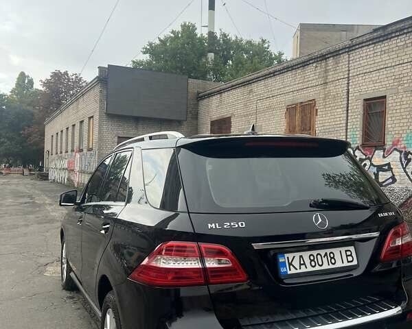 Чорний Мерседес М-Клас, об'ємом двигуна 2.14 л та пробігом 230 тис. км за 19500 $, фото 10 на Automoto.ua
