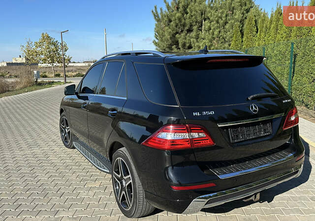 Черный Мерседес М-Класс, объемом двигателя 2.99 л и пробегом 90 тыс. км за 32000 $, фото 30 на Automoto.ua