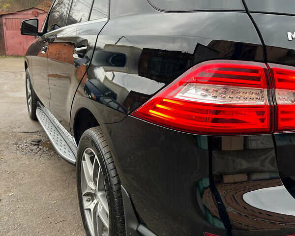 Чорний Мерседес М-Клас, об'ємом двигуна 3 л та пробігом 270 тис. км за 25000 $, фото 9 на Automoto.ua