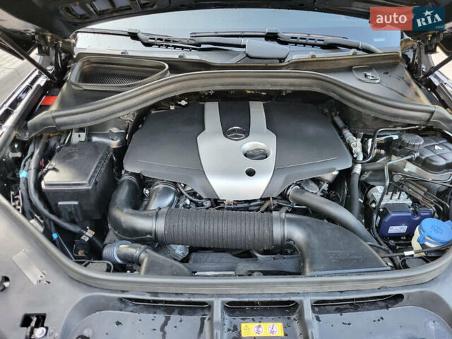 Мерседес М-Класс 2015 в Ужгороде на Automoto.ua Черный Мерседес М-Класс, объемом двигателя 2.14 л и пробегом 287 тыс. км за 20800 $, фото 13 на Automoto.ua