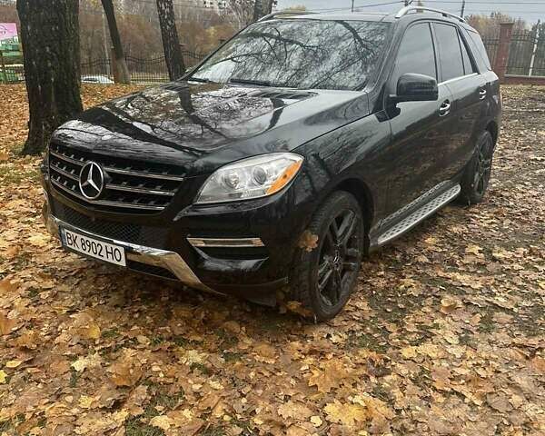 Чорний Мерседес М-Клас, об'ємом двигуна 2.14 л та пробігом 179 тис. км за 21000 $, фото 1 на Automoto.ua