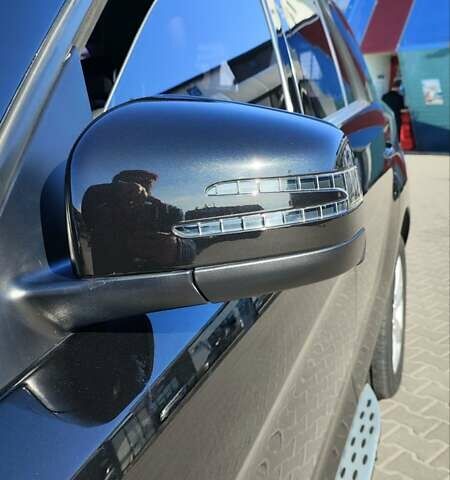 Чорний Мерседес М-Клас, об'ємом двигуна 2.14 л та пробігом 173 тис. км за 20000 $, фото 10 на Automoto.ua