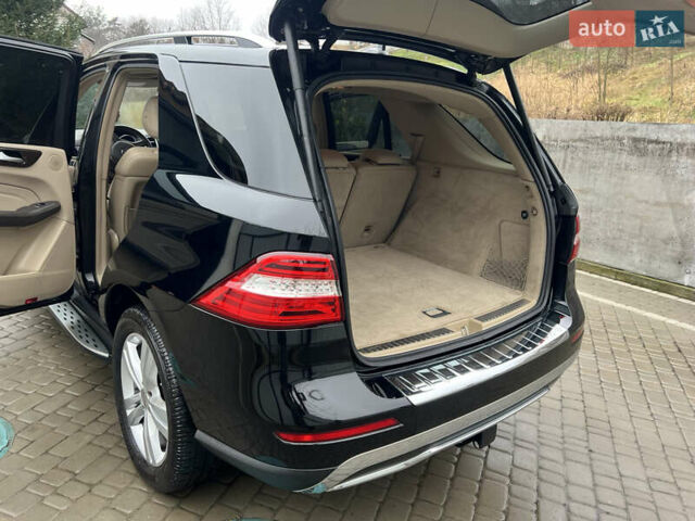 Чорний Мерседес М-Клас, об'ємом двигуна 2.14 л та пробігом 170 тис. км за 24900 $, фото 18 на Automoto.ua