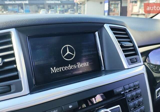 Чорний Мерседес М-Клас, об'ємом двигуна 2.14 л та пробігом 173 тис. км за 20000 $, фото 21 на Automoto.ua