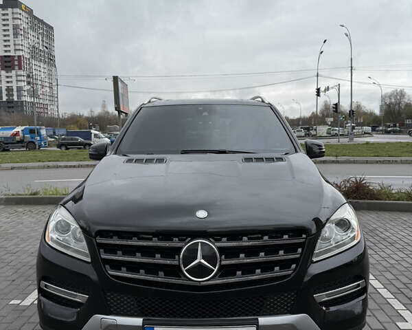 Черный Мерседес М-Класс, объемом двигателя 3.5 л и пробегом 127 тыс. км за 16500 $, фото 2 на Automoto.ua