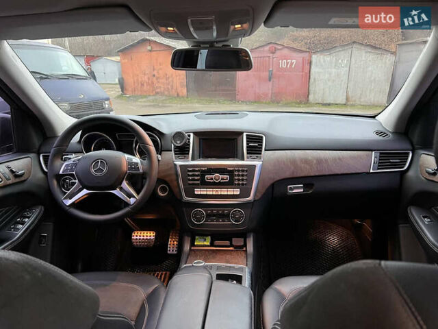 Чорний Мерседес М-Клас, об'ємом двигуна 3 л та пробігом 270 тис. км за 25000 $, фото 12 на Automoto.ua