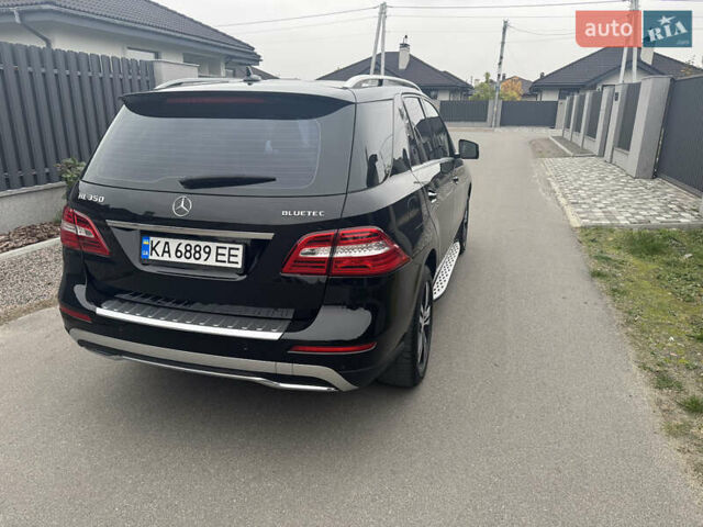 Черный Мерседес М-Класс, объемом двигателя 2.99 л и пробегом 201 тыс. км за 22000 $, фото 27 на Automoto.ua