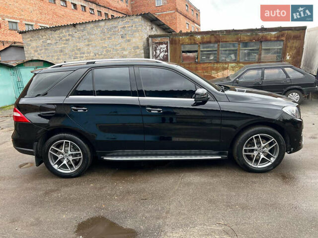 Чорний Мерседес М-Клас, об'ємом двигуна 3 л та пробігом 270 тис. км за 25000 $, фото 4 на Automoto.ua