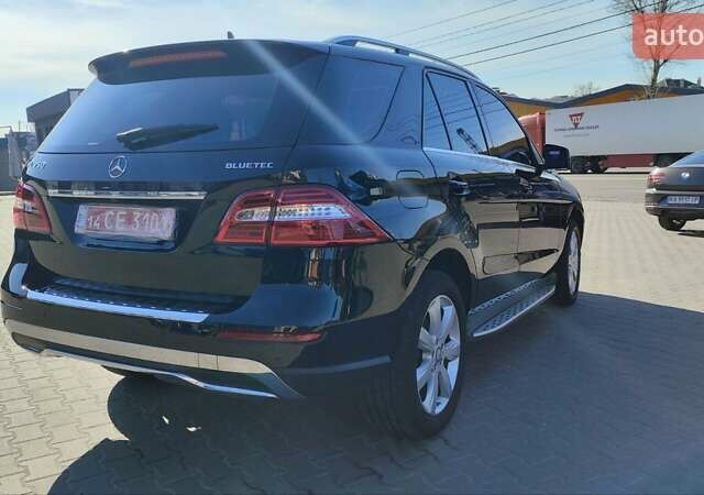 Чорний Мерседес М-Клас, об'ємом двигуна 2.14 л та пробігом 173 тис. км за 20000 $, фото 7 на Automoto.ua