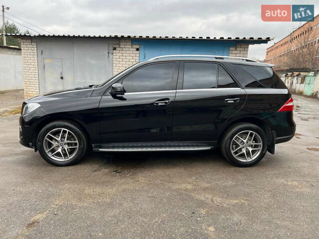 Чорний Мерседес М-Клас, об'ємом двигуна 3 л та пробігом 270 тис. км за 25000 $, фото 5 на Automoto.ua