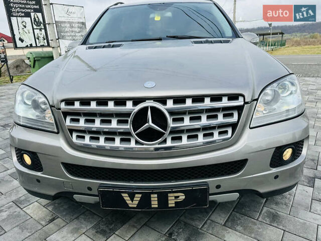 Коричневый Мерседес М-Класс, объемом двигателя 0 л и пробегом 270 тыс. км за 10500 $, фото 1 на Automoto.ua