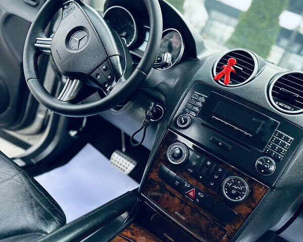 Коричневый Мерседес М-Класс, объемом двигателя 0 л и пробегом 270 тыс. км за 10500 $, фото 15 на Automoto.ua