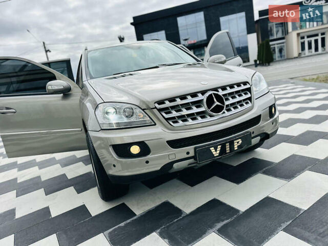 Коричневый Мерседес М-Класс, объемом двигателя 0 л и пробегом 270 тыс. км за 10500 $, фото 6 на Automoto.ua