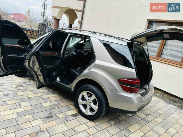 Коричневый Мерседес М-Класс, объемом двигателя 0 л и пробегом 270 тыс. км за 10500 $, фото 27 на Automoto.ua