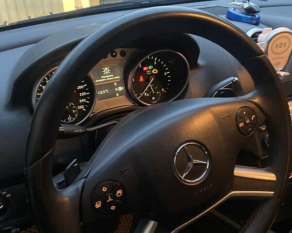 Коричневий Мерседес М-Клас, об'ємом двигуна 2.99 л та пробігом 258 тис. км за 15555 $, фото 11 на Automoto.ua