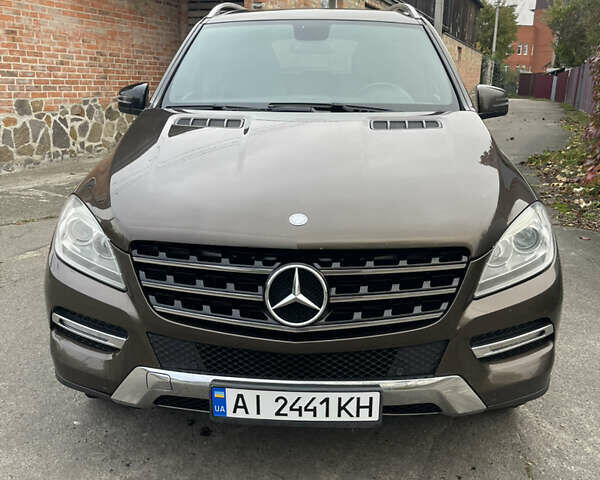 Коричневый Мерседес М-Класс, объемом двигателя 2.14 л и пробегом 187 тыс. км за 21000 $, фото 1 на Automoto.ua