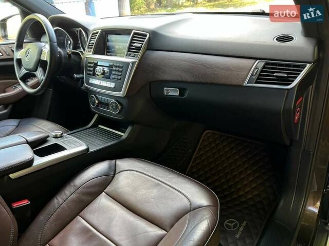 Коричневий Мерседес М-Клас, об'ємом двигуна 2.14 л та пробігом 270 тис. км за 17900 $, фото 17 на Automoto.ua