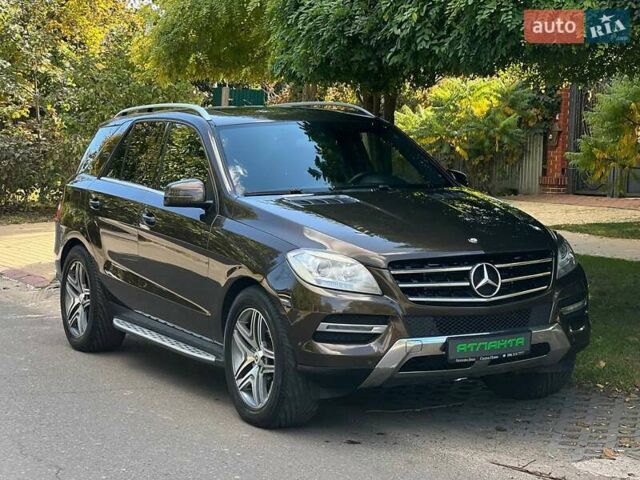 Коричневий Мерседес М-Клас, об'ємом двигуна 2.14 л та пробігом 270 тис. км за 17900 $, фото 2 на Automoto.ua