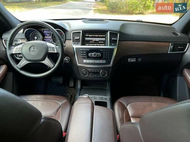 Коричневий Мерседес М-Клас, об'ємом двигуна 2.14 л та пробігом 270 тис. км за 17900 $, фото 10 на Automoto.ua