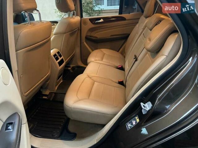Коричневый Мерседес М-Класс, объемом двигателя 2.99 л и пробегом 253 тыс. км за 19700 $, фото 51 на Automoto.ua