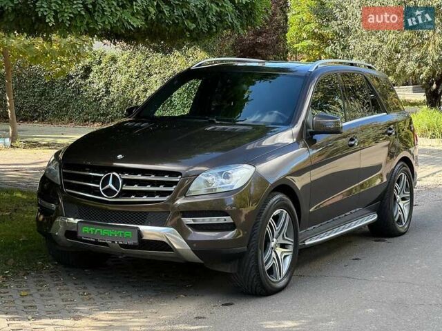 Коричневий Мерседес М-Клас, об'ємом двигуна 2.14 л та пробігом 270 тис. км за 17900 $, фото 1 на Automoto.ua