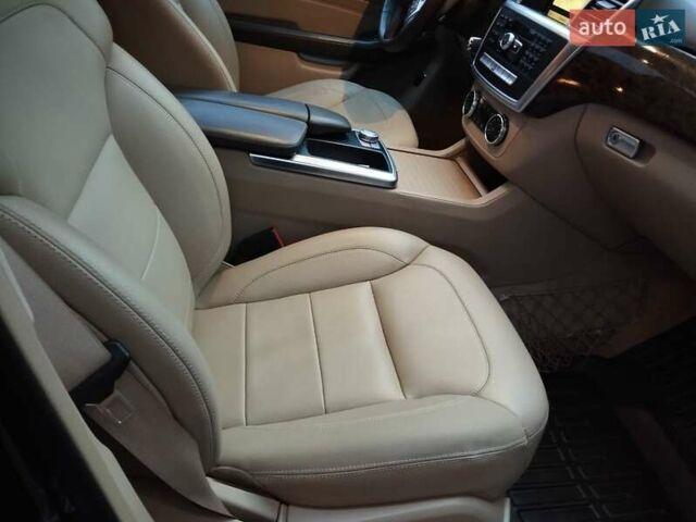 Коричневый Мерседес М-Класс, объемом двигателя 2.99 л и пробегом 253 тыс. км за 19700 $, фото 53 на Automoto.ua