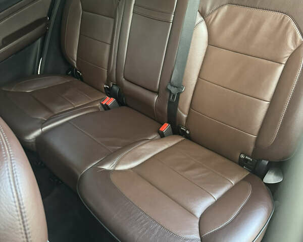 Коричневый Мерседес М-Класс, объемом двигателя 2.99 л и пробегом 240 тыс. км за 23500 $, фото 4 на Automoto.ua