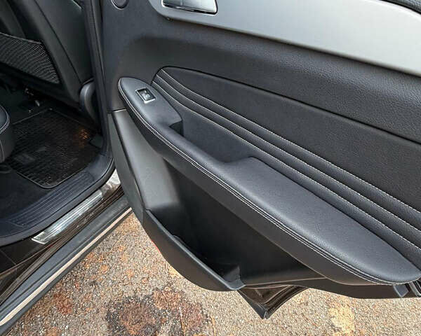 Коричневый Мерседес М-Класс, объемом двигателя 2.14 л и пробегом 69 тыс. км за 25500 $, фото 13 на Automoto.ua