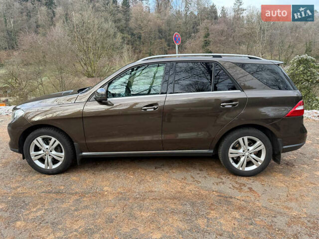 Коричневый Мерседес М-Класс, объемом двигателя 2.14 л и пробегом 69 тыс. км за 25500 $, фото 6 на Automoto.ua