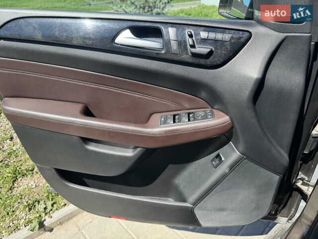 Коричневый Мерседес М-Класс, объемом двигателя 2.99 л и пробегом 240 тыс. км за 23500 $, фото 10 на Automoto.ua