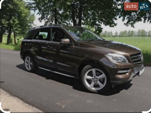 Коричневый Мерседес М-Класс, объемом двигателя 2.99 л и пробегом 110 тыс. км за 23000 $, фото 1 на Automoto.ua